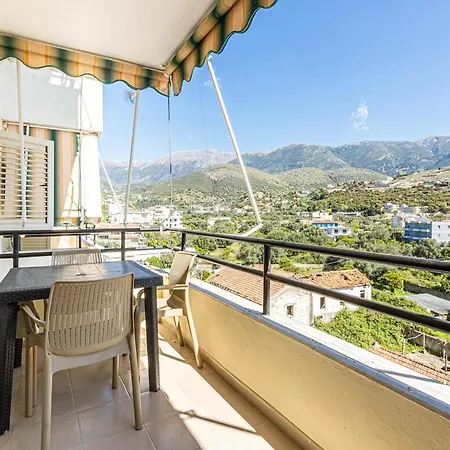 Apartment Alpha 2 Bedroom - 3 Min Beach, Full Kitchen
