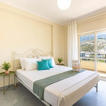 Alpha 2 Bedroom - 3 Min Beach, Full Kitchen
