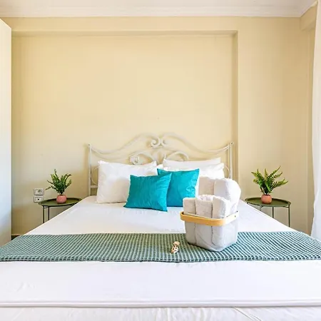Alpha 2 Bedroom - 3 Min Beach, Full Kitchen Apartment Himare